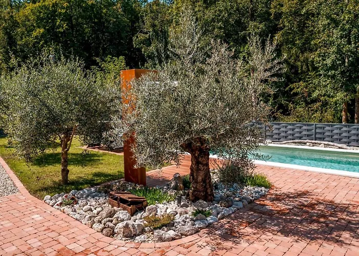 Antonio By Interhome * Jurdani